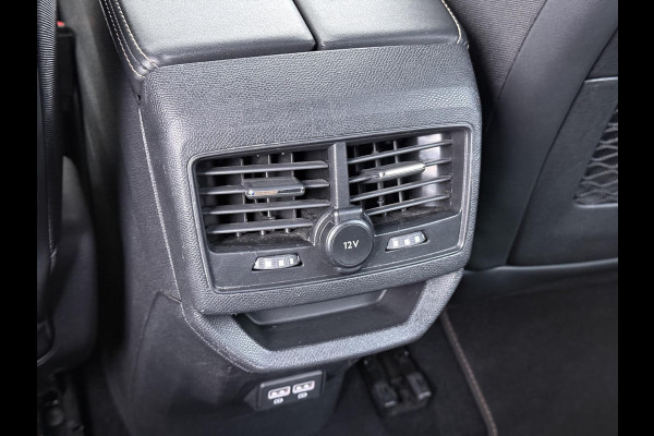 Peugeot 3008 1.6 HYbrid 225 GT | ACC INCL. STOP&GO-FUNCTIE | MEMORY SEAT | ALCANTARA | ELEKTRISCHE KOFFERBAK | 19 INCH | FOCAL AUDIO | STOELVERWARMING | RIJKLAAR GELEVERD MET 12 MND BOVAG GARANTIE