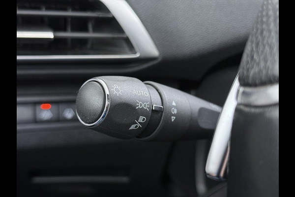Peugeot 3008 1.6 HYbrid 225 GT | ACC INCL. STOP&GO-FUNCTIE | MEMORY SEAT | ALCANTARA | ELEKTRISCHE KOFFERBAK | 19 INCH | FOCAL AUDIO | STOELVERWARMING | RIJKLAAR GELEVERD MET 12 MND BOVAG GARANTIE