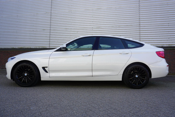 BMW 3-serie Gran Turismo 320i Sport Line GT/Sportstoelen/2e Eigenaar/