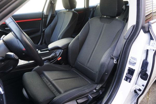 BMW 3-serie Gran Turismo 320i Sport Line GT/Sportstoelen/2e Eigenaar/