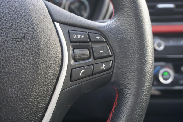 BMW 3-serie Gran Turismo 320i Sport Line GT/Sportstoelen/2e Eigenaar/
