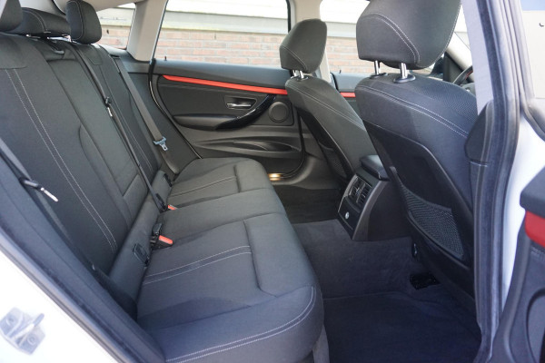 BMW 3-serie Gran Turismo 320i Sport Line GT/Sportstoelen/2e Eigenaar/