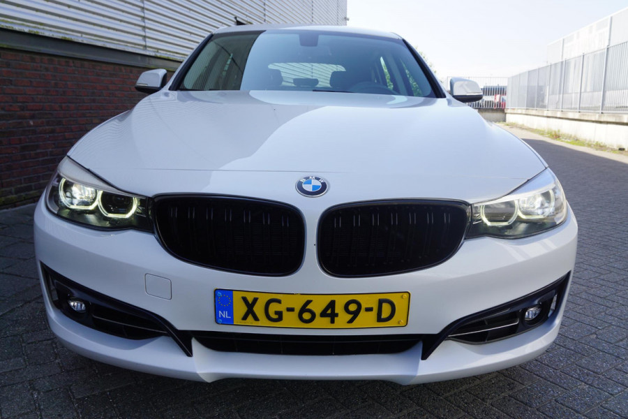 BMW 3-serie Gran Turismo 320i Sport Line GT/Sportstoelen/2e Eigenaar/