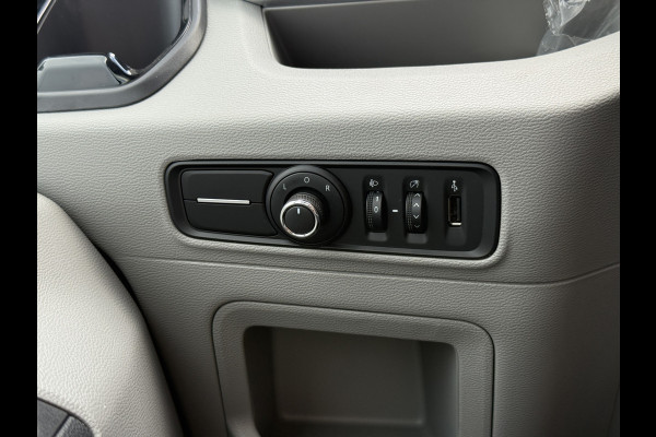 Maxus eDeliver 9 65kWh Nieuw! DHollandia Laadklep 172km WLTP 204PK 80kW Snelladen Carplay Adaptieve Cruise Control LED Airco Koffer Bakwagen Meubelbak