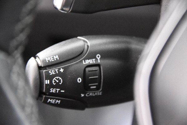 Peugeot 3008 Allure 130 *Leer*Camera*Navigatie*Carplay*