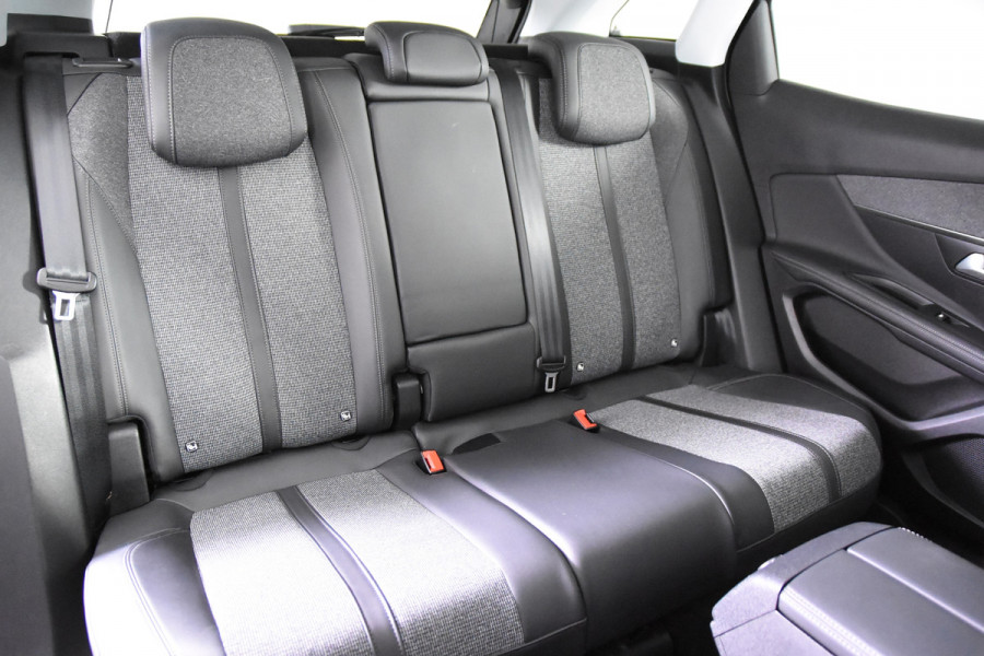 Peugeot 3008 Allure 130 *Leer*Camera*Navigatie*Carplay*