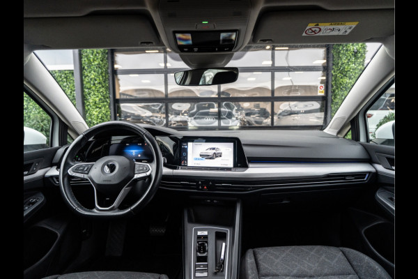 Volkswagen Golf 1.0 eTSI Life | Clima | Ambient | Carplay |