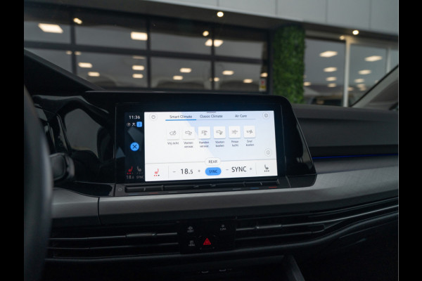 Volkswagen Golf 1.0 eTSI Life | Clima | Ambient | Carplay |