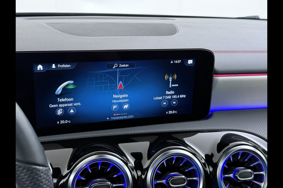 Mercedes-Benz CLA-Klasse 250e AMG // SoH 95% // Panoramadak // Carplay // MultiBeam LED // Sfeerverlichting // Night pakket // Keyless // 18" AMG