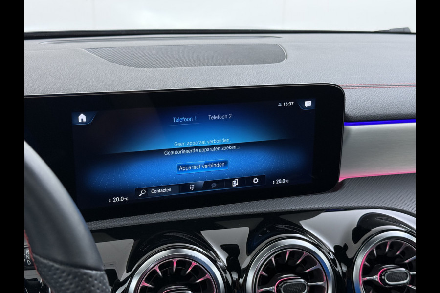 Mercedes-Benz CLA-Klasse 250e AMG // SoH 95% // Panoramadak // Carplay // MultiBeam LED // Sfeerverlichting // Night pakket // Keyless // 18" AMG