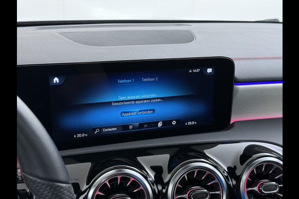 Mercedes-Benz CLA-Klasse 250e AMG // SoH 95% // Panoramadak // Carplay // MultiBeam LED // Sfeerverlichting // Night pakket // Keyless // 18" AMG
