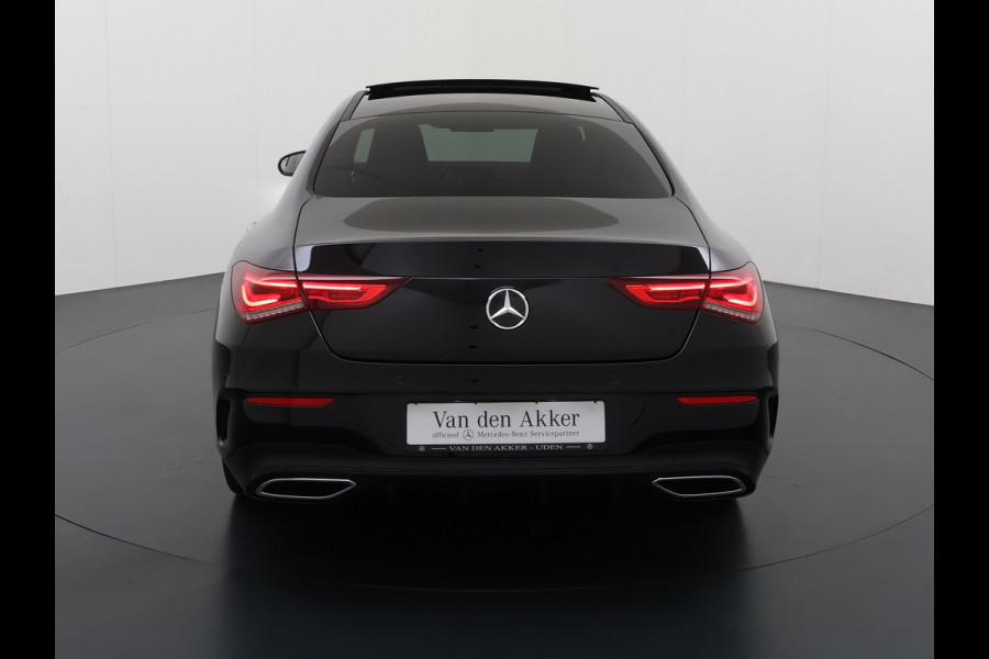 Mercedes-Benz CLA-Klasse 250e AMG // SoH 95% // Panoramadak // Carplay // MultiBeam LED // Sfeerverlichting // Night pakket // Keyless // 18" AMG