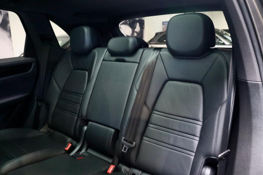 Porsche Cayenne 3.0 E-Hybrid|Sport-Design|18weg|PANO|Stoelventi