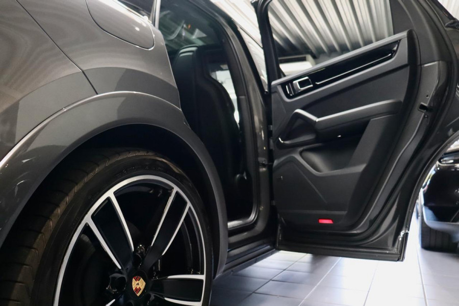 Porsche Cayenne 3.0 E-Hybrid|Sport-Design|18weg|PANO|Stoelventi