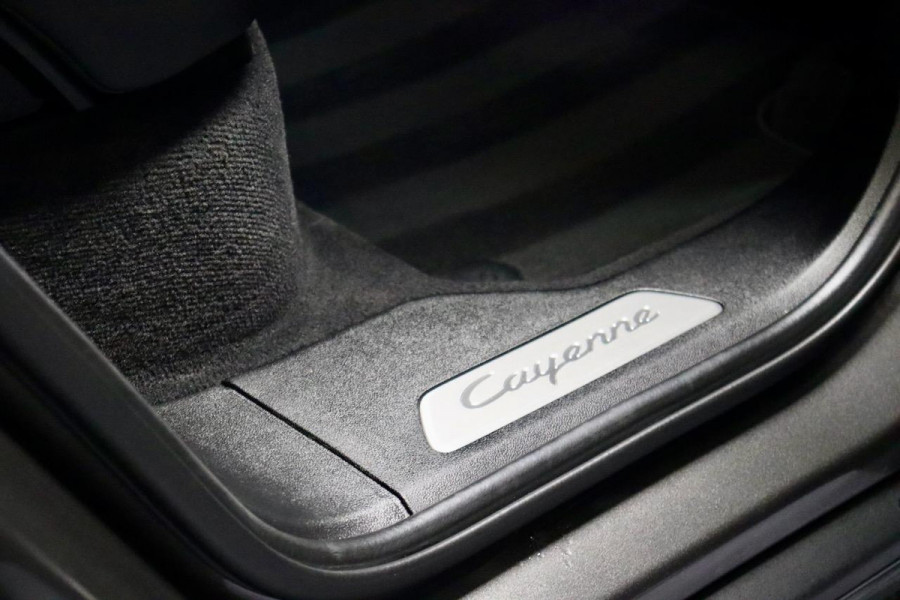 Porsche Cayenne 3.0 E-Hybrid|Sport-Design|18weg|PANO|Stoelventi