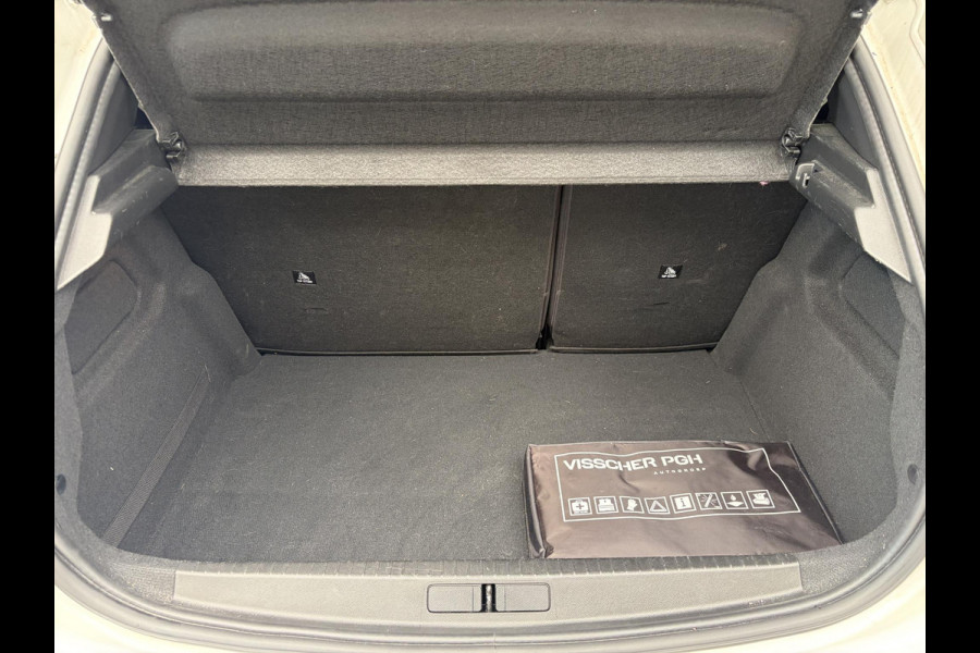 Peugeot 208 1.2 PureTech Allure | Apple Carplay/Android Auto | Parkeersensoren