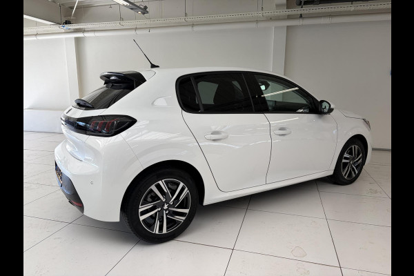 Peugeot 208 1.2 PureTech Allure | Apple Carplay/Android Auto | Parkeersensoren
