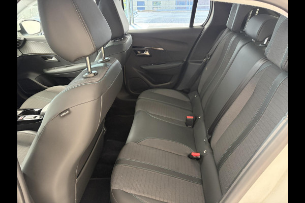 Peugeot 208 1.2 PureTech Allure | Apple Carplay/Android Auto | Parkeersensoren