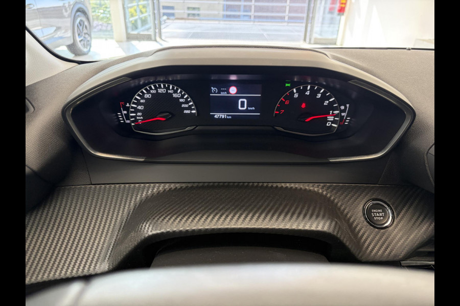 Peugeot 208 1.2 PureTech Allure | Apple Carplay/Android Auto | Parkeersensoren