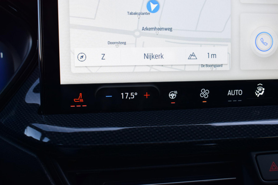 Ford Focus 1.0 EcoBoost Hybrid ST Line X | Pano | Stuur- en Stoelverw. | Sportstoelen
