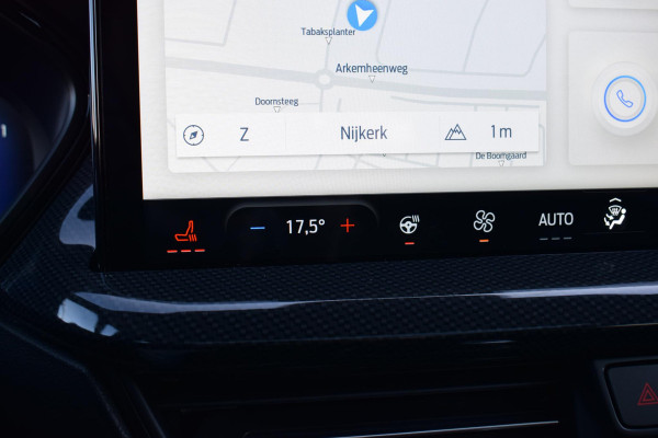 Ford Focus 1.0 EcoBoost Hybrid ST Line X | Pano | Stuur- en Stoelverw. | Sportstoelen