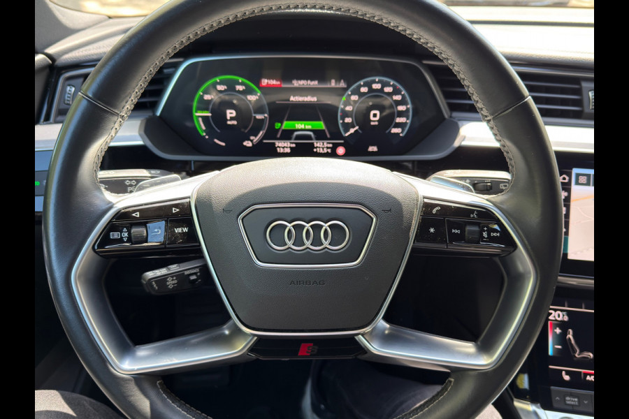 Audi e-tron 50 quattro S edition 71 kWh l S-Line l Trekhaak l Carplay l Xenon l Climate l 360 Camera l ACC l Lane Assist l VDOH l