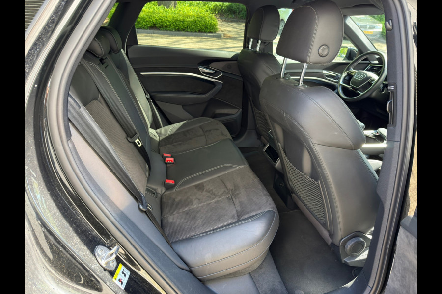 Audi e-tron 50 quattro S edition 71 kWh l S-Line l Trekhaak l Carplay l Xenon l Climate l 360 Camera l ACC l Lane Assist l VDOH l