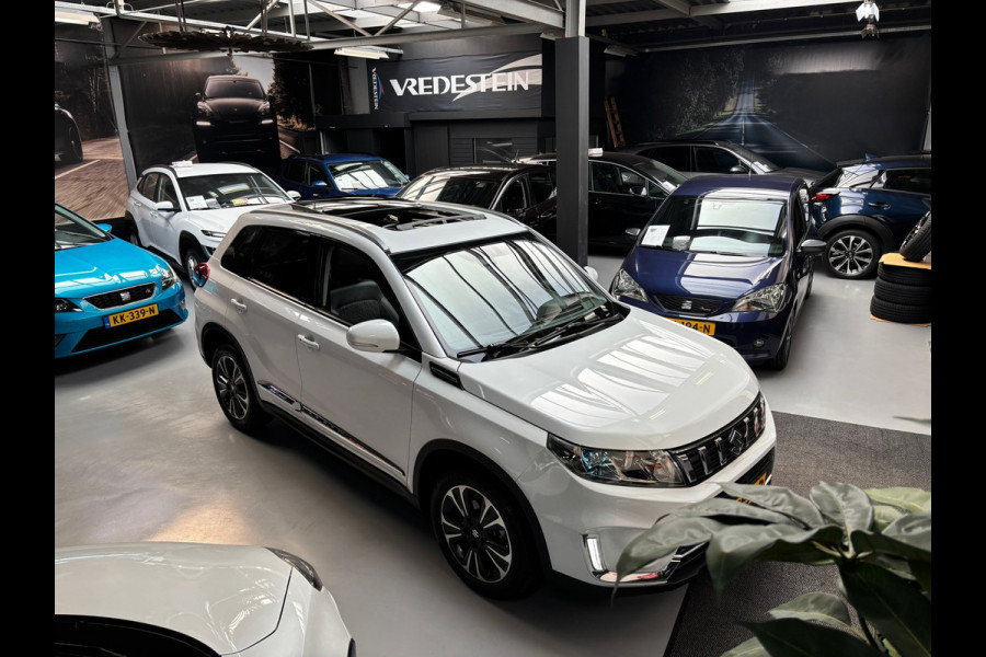 Suzuki Vitara 1.4 Boosterjet Style Smart Hybrid / PANO / Carplay