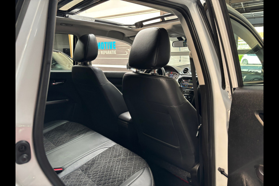 Suzuki Vitara 1.4 Boosterjet Style Smart Hybrid / PANO / Carplay