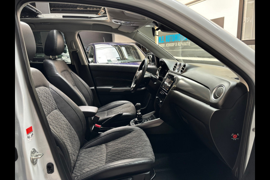 Suzuki Vitara 1.4 Boosterjet Style Smart Hybrid / PANO / Carplay