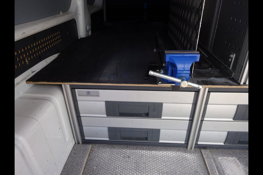 Volkswagen Caddy 2.0 TDI L2H1 VW MAXI DSG AUTOMAAT LAADRUIMTE INRICHTING AIRCO CRUISE NAVIGATIE