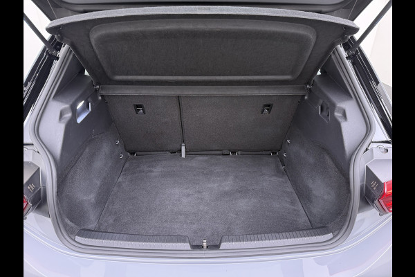 Volkswagen ID.3 First 58kWh SOH 94% Trekhaak Adap.Cruise AppConnect Navi Stoelverw. Pdc Dab Aut.Verlichting Bluetooth Ecc Isofix Led Elek.Ramen Verwarmbare Spiegels Org.NL-auto!