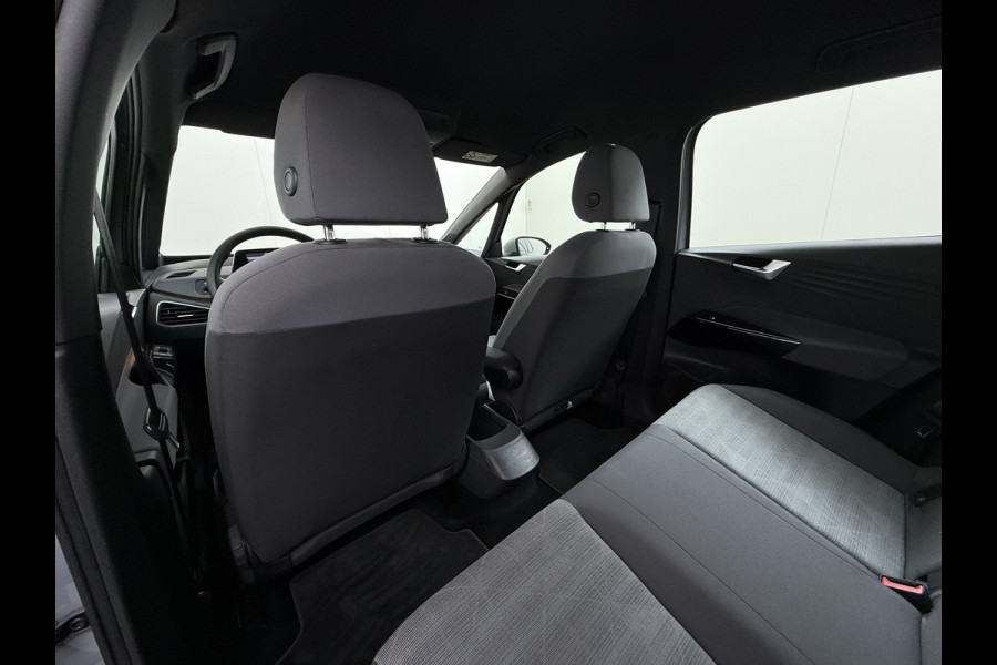 Volkswagen ID.3 First 58kWh SOH 94% Trekhaak Adap.Cruise AppConnect Navi Stoelverw. Pdc Dab Aut.Verlichting Bluetooth Ecc Isofix Led Elek.Ramen Verwarmbare Spiegels Org.NL-auto!