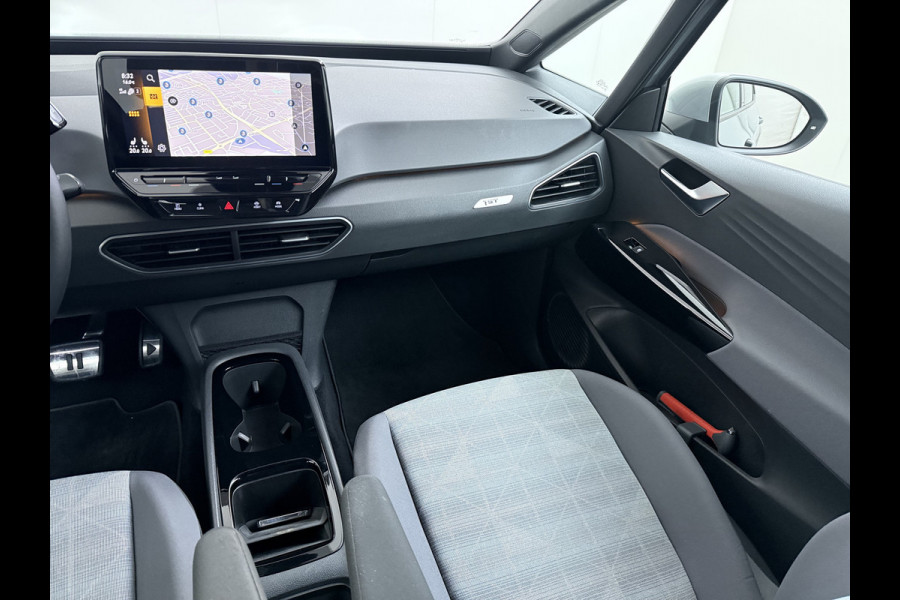Volkswagen ID.3 First 58kWh SOH 94% Trekhaak Adap.Cruise AppConnect Navi Stoelverw. Pdc Dab Aut.Verlichting Bluetooth Ecc Isofix Led Elek.Ramen Verwarmbare Spiegels Org.NL-auto!