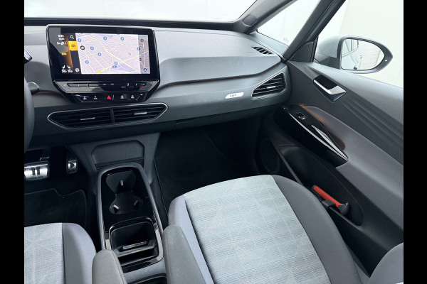 Volkswagen ID.3 First 58kWh SOH 94% Trekhaak Adap.Cruise AppConnect Navi Stoelverw. Pdc Dab Aut.Verlichting Bluetooth Ecc Isofix Led Elek.Ramen Verwarmbare Spiegels Org.NL-auto!