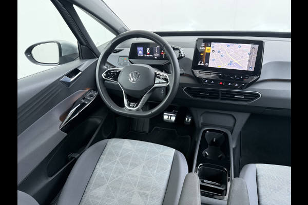 Volkswagen ID.3 First 58kWh SOH 94% Trekhaak Adap.Cruise AppConnect Navi Stoelverw. Pdc Dab Aut.Verlichting Bluetooth Ecc Isofix Led Elek.Ramen Verwarmbare Spiegels Org.NL-auto!