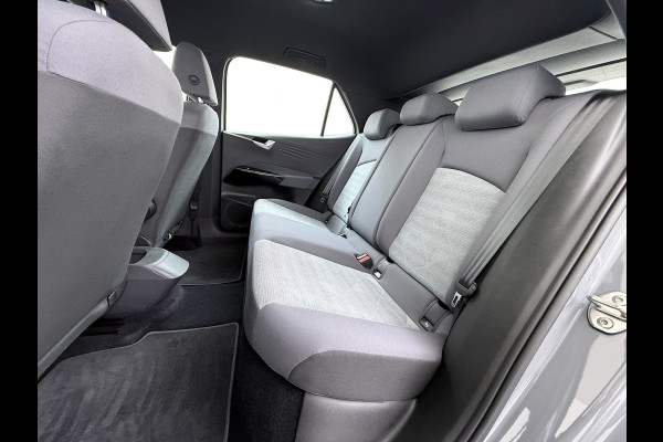 Volkswagen ID.3 First 58kWh SOH 94% Trekhaak Adap.Cruise AppConnect Navi Stoelverw. Pdc Dab Aut.Verlichting Bluetooth Ecc Isofix Led Elek.Ramen Verwarmbare Spiegels Org.NL-auto!