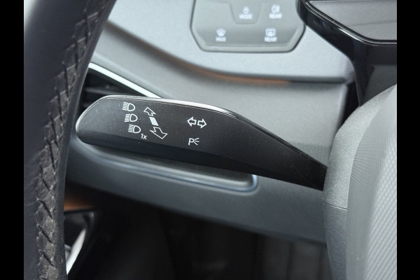 Volkswagen ID.3 First 58kWh SOH 94% Trekhaak Adap.Cruise AppConnect Navi Stoelverw. Pdc Dab Aut.Verlichting Bluetooth Ecc Isofix Led Elek.Ramen Verwarmbare Spiegels Org.NL-auto!