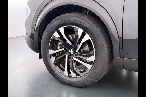 Peugeot e-2008 GT-Line EV50kWh Soh 93% 360Camera Navi Apple Carplay Android Ecc Cruise Control Keyless 1/2Leer Pdc DAB+ Bluetooth Led Connected services Verkeersbord detectie Usb PrivacyGlass 17''LM Regensensor Led Verkeersbord detectie