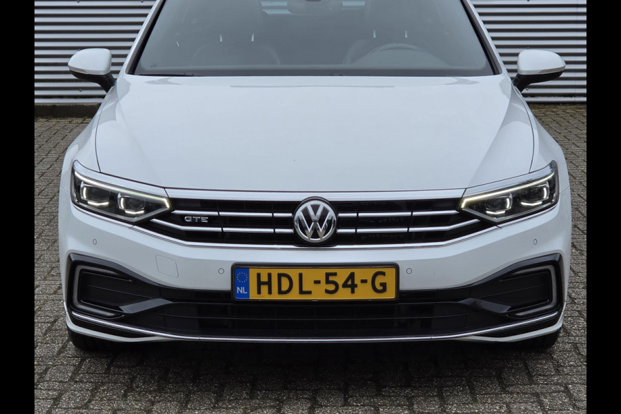 Volkswagen Passat Variant 1.4 TSI PHEV GTE Business Pano Stoel Massage Acc