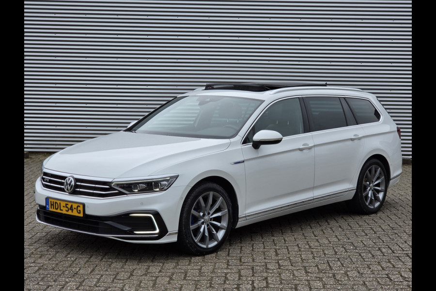 Volkswagen Passat Variant 1.4 TSI PHEV GTE Business Pano Stoel Massage Acc