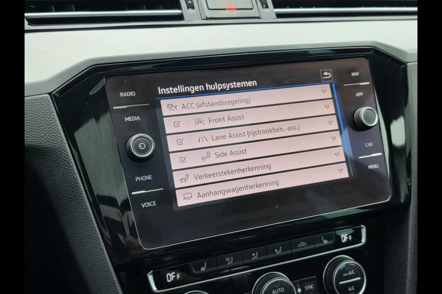Volkswagen Passat Variant 1.4 TSI PHEV GTE Business Pano Stoel Massage Acc