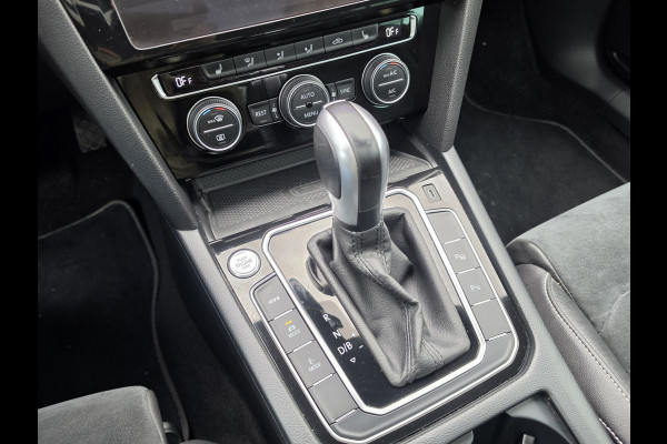 Volkswagen Passat Variant 1.4 TSI PHEV GTE Business Pano Stoel Massage Acc