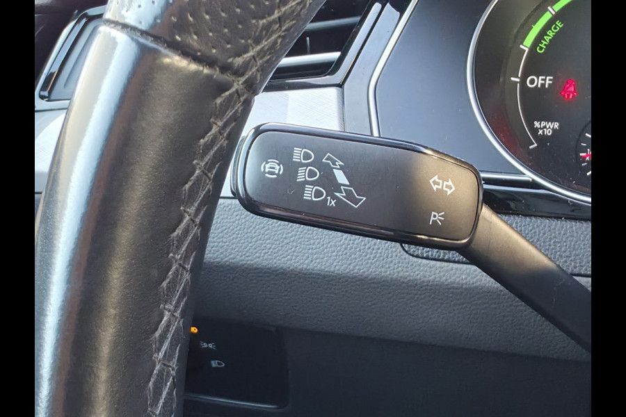 Volkswagen Passat Variant 1.4 TSI PHEV GTE Business Pano Stoel Massage Acc
