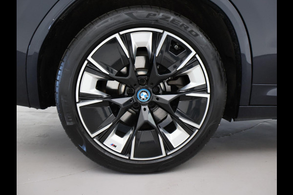 BMW iX3 M-SPORT HIGH EXECUTIVE 80 kWh + TREKHAAK | HEAD-UP | 360 CAMERA | PANORAMA | STUURVERWARMING