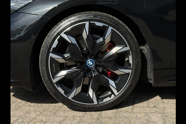 BMW 5 Serie 530e M SPORT PRO | STOELVENTILATIE | PANORAMA | HARMAN KARDON | COMFORTPACK | 21 INCH |