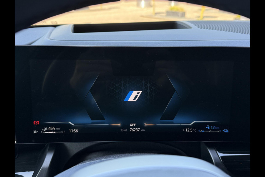 BMW 5 Serie 530e M SPORT PRO | STOELVENTILATIE | PANORAMA | HARMAN KARDON | COMFORTPACK | 21 INCH |