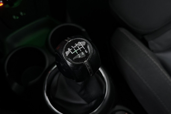 MINI Mini 1.5 Cooper Chili (PANORAMADAK, CAMERA, STOELVERWARMING, H/K AUDIO, DEALER ONDERHOUDEN)