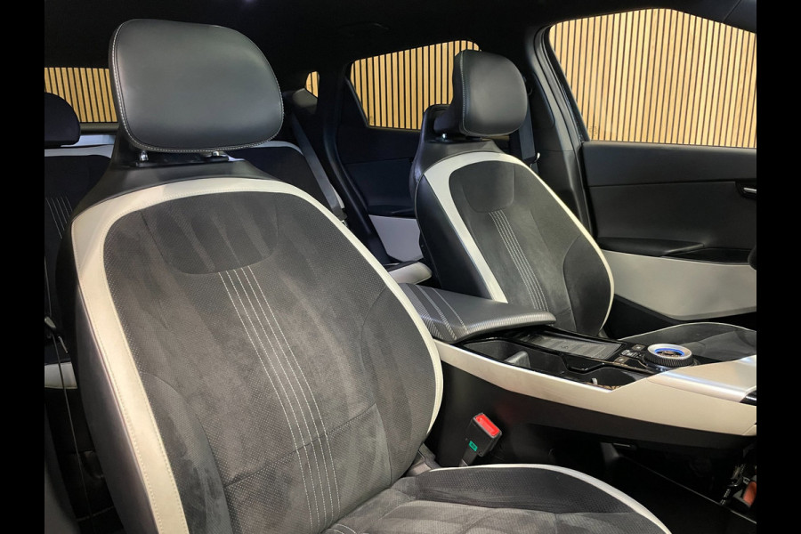 Kia Ev6 GT-Line 77.4 kWh|100% SOH|FULL OPTION|AFN. TREKHAAK|PANO|STOELVERW+VENT|STUURVERW.|360+3D CAMERA|CARPLAY|INCL.BTW|1e EIG.|
