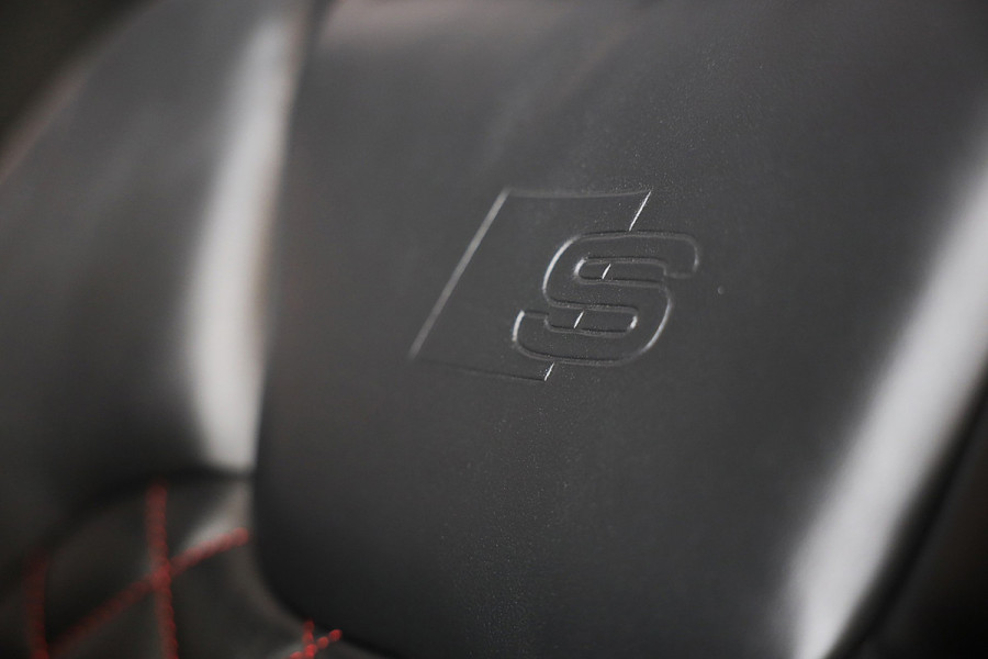 Audi Q5 55 TFSI e Quattro Competition SQ5 Look / RS Zetels / B &O / Acc / Memory / Leder / Pano / 360 Camera / Matrix / 22 Inch